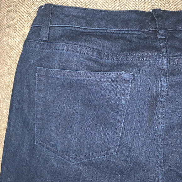 EUC Michael Kors Flare Jeans Size 6. - Picture 6 of 9